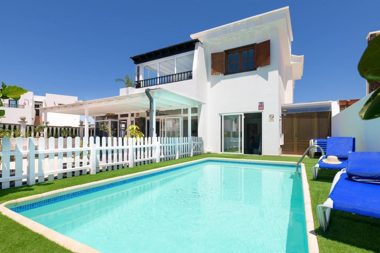 Villa Siroi, Puerto Del Carmen, Heated Pool, 10Mn From The Sea بويرتو ذيل كارمين المظهر الخارجي الصورة